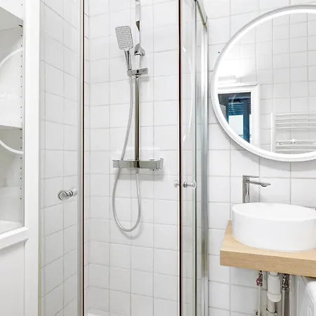 1br In Le Marais - Close To Notre-dame *